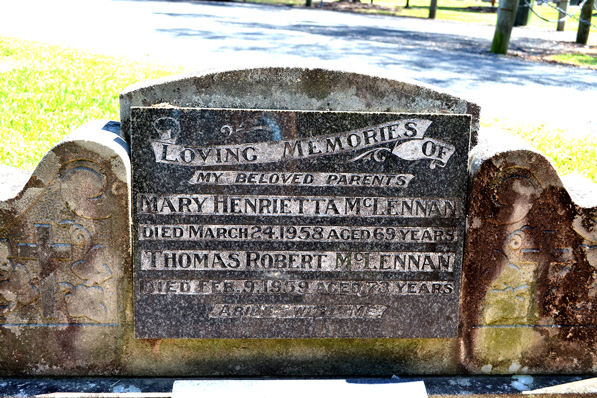 Photo of headstones/Thomas Robert McLennan d1959 hdstn Lauriton Gen cem NSW